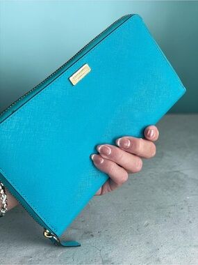 Kate Spade New York Teal Saffiano Leather Zip Around Wallet Clutch